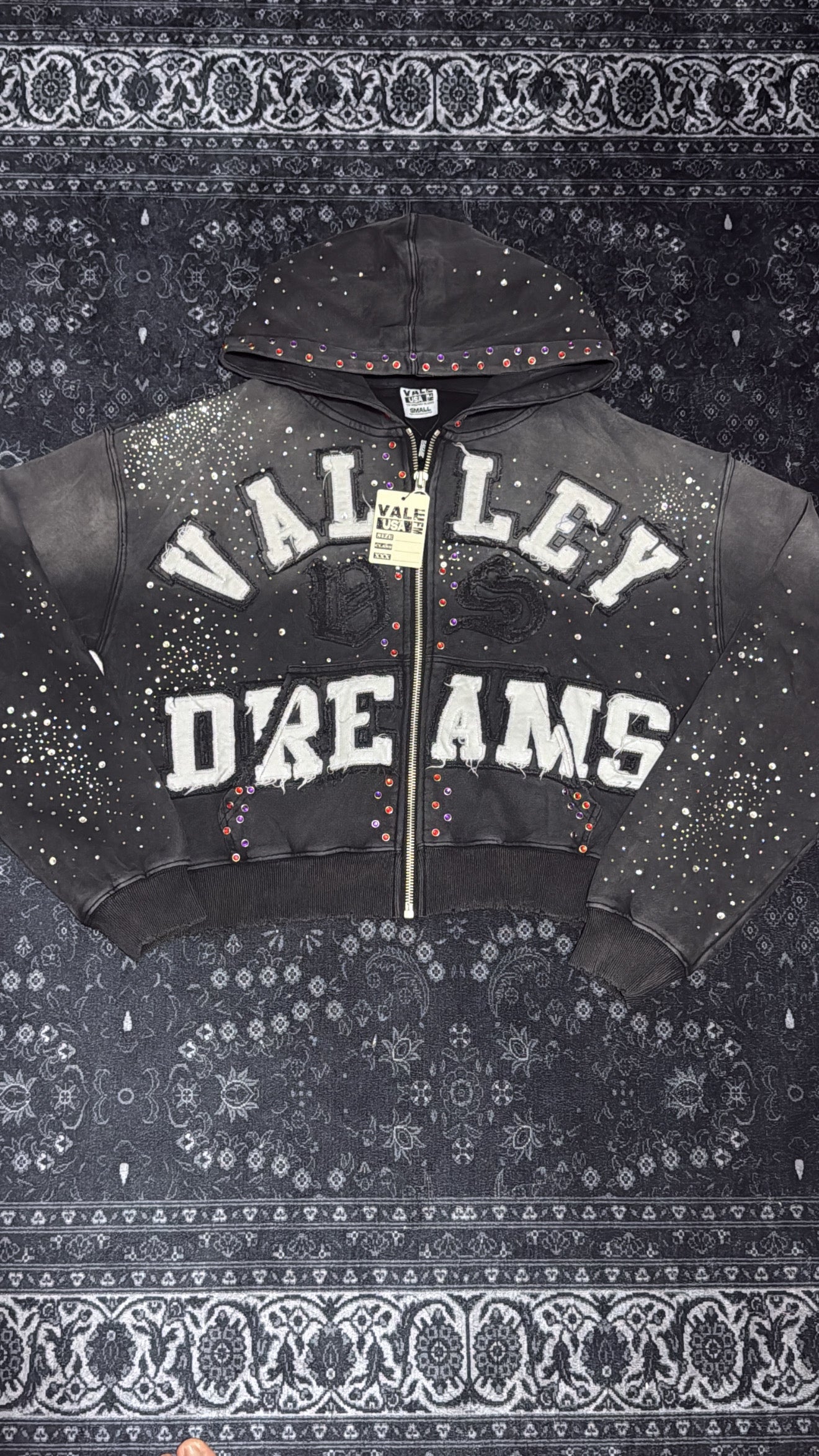 Vale "Valley Dreams Black & White Hoodie